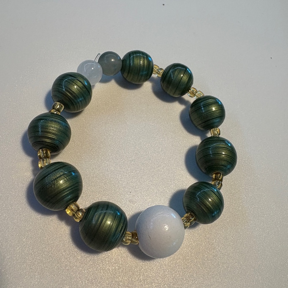 Elegant Handmade Green and White Beaded Bracelet